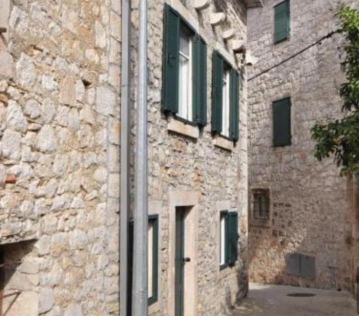 Apartments Sandra In The Historical Center Of The City Supetar Eksteriør bilde